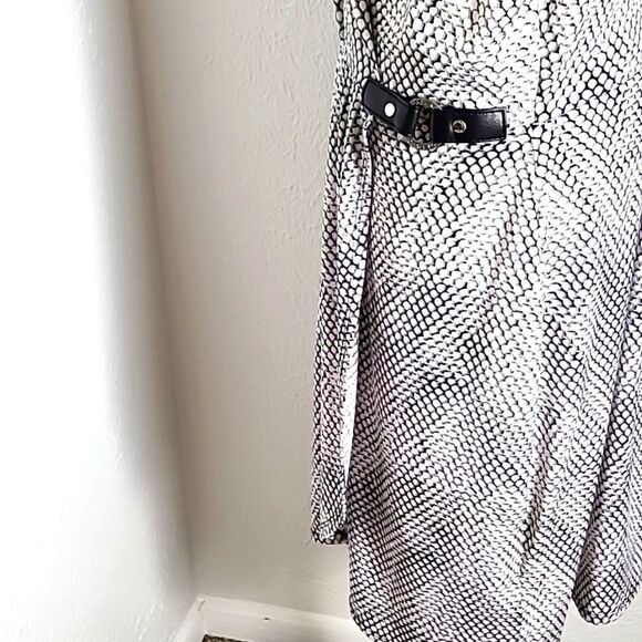 Michael Kors Serpent Print Faux-Wrap Dress with Side Buckle, Size 1X - Picture 8 of 13